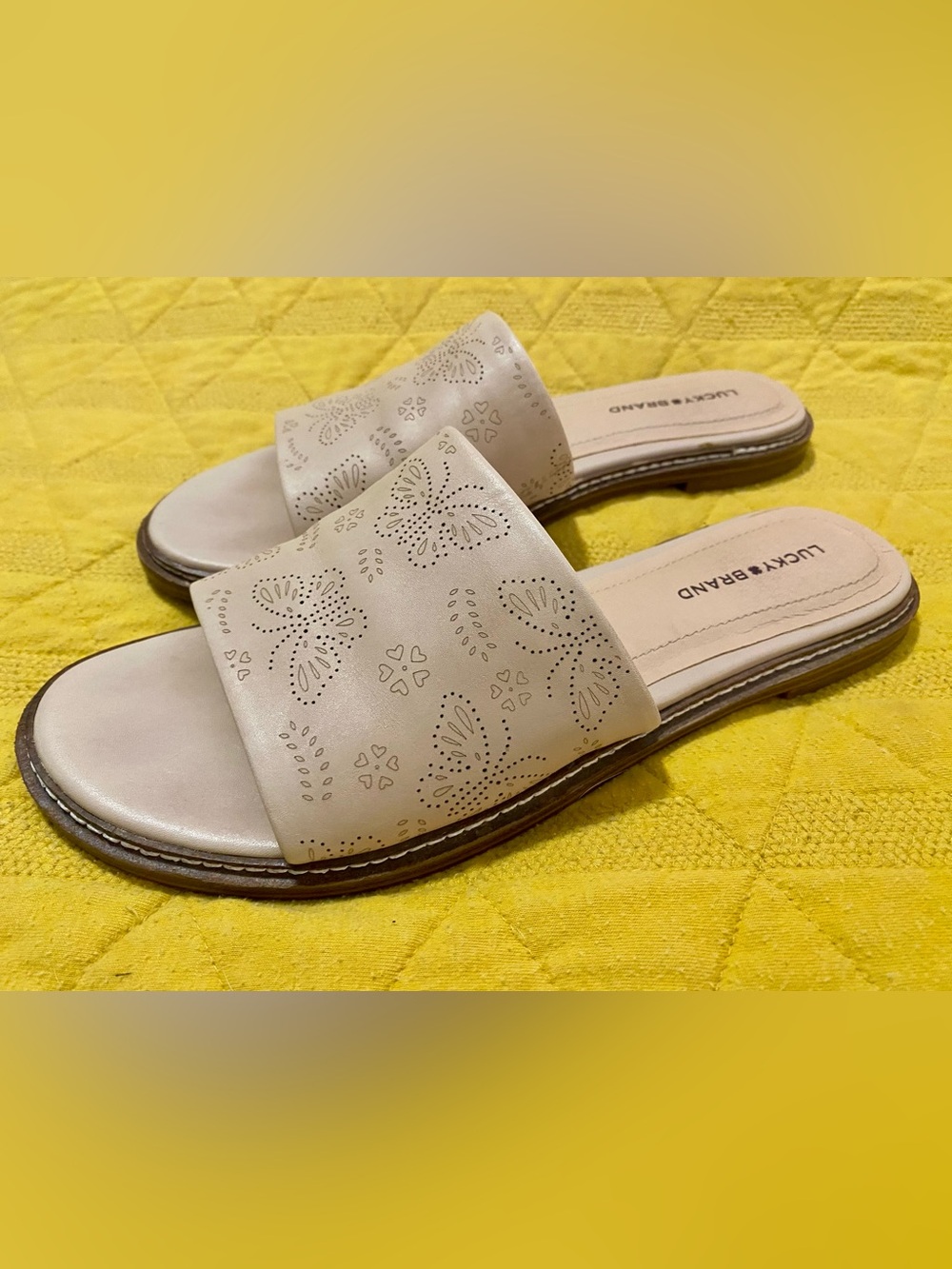 Lucky Brand Keshy Beige Leather Slide Mules with Perforated Butterfly Motif 8.5M